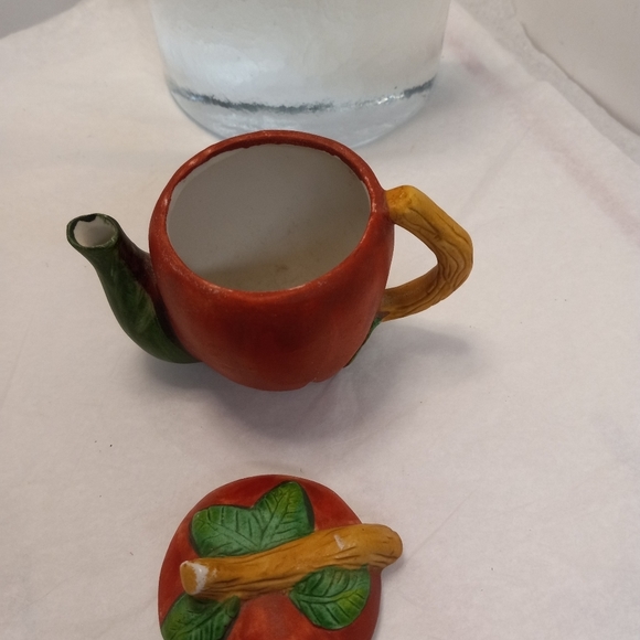 Apple Tea Kettle HAND-PAINTED Ceramic Novelty Red  Green leaves - Picture 2 of 6